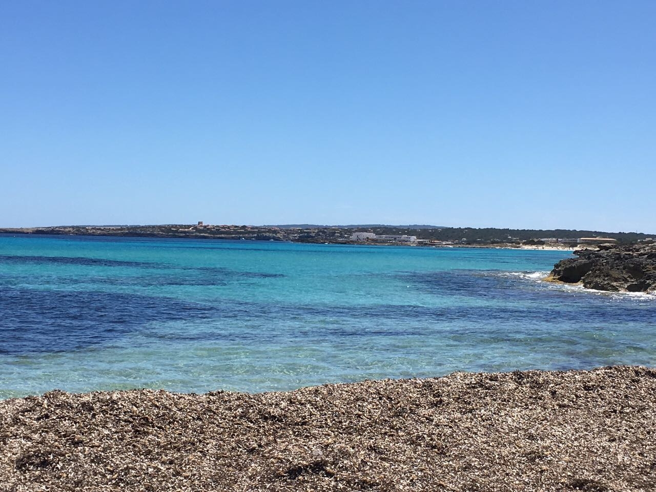 Mar, playas y delicias culinarias: La costa de Llevant