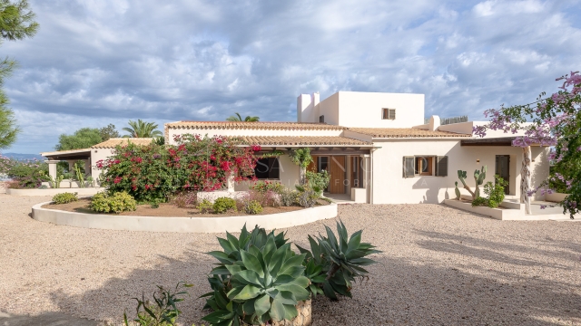 Villa en venta en Sant Francesc Formentera con piscina y dos anexos