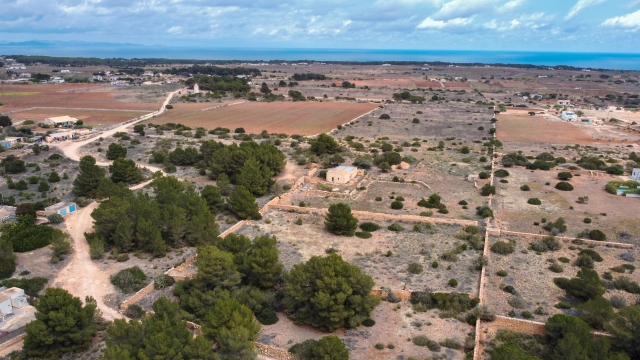 Terreno con Proyecto Aprobado para Villa de Lujo