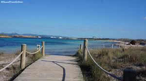 Mar, playa y delicias culinarias: La costa de Illetes